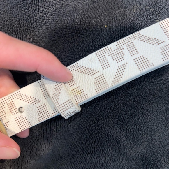 Michael Kors Women's Belt Vanilla Faux Leather Gold-Tone Buckle size m - Picture 9 of 9